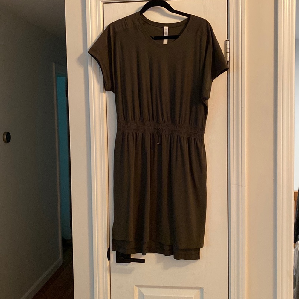 Lululemon Dress 👗 - Olive Green